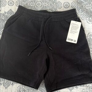 NWT lululemon loungeful short